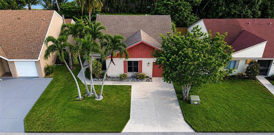 House in Boynton Beach, Florida 3 bedrooms, 115.2 sq.m. № 2308998