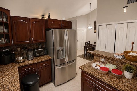 House in Boynton Beach, Florida 3 bedrooms, 115.2 sq.m. № 2308998 - photo 9