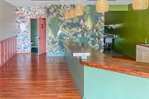 Immobilier commercial à louer à Bradenton, Floride: 94.02 m2 № 1397924 - photo 4