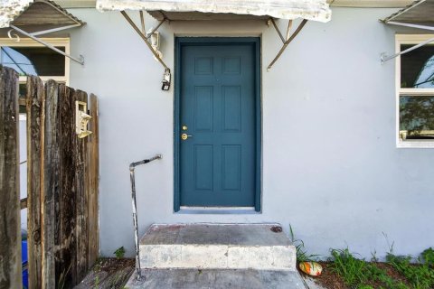 Casa en venta en Gulfport, Florida, 3 dormitorios, 71.35 m2 № 1835376 - foto 7