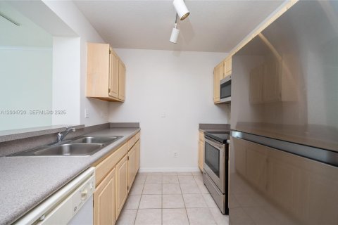 Copropriété à vendre à Miami, Floride: 1 chambre, 66.05 m2 № 2068203 - photo 17