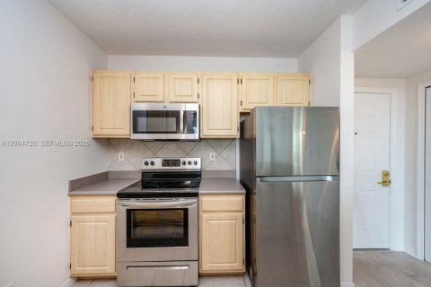 Copropriété à vendre à Miami, Floride: 1 chambre, 66.05 m2 № 2068203 - photo 16