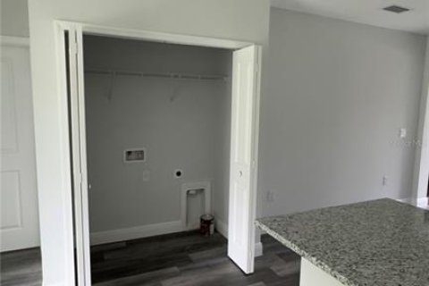 Apartamento en alquiler en Port Charlotte, Florida, 3 dormitorios, 107.95 m2 № 1919535 - foto 13