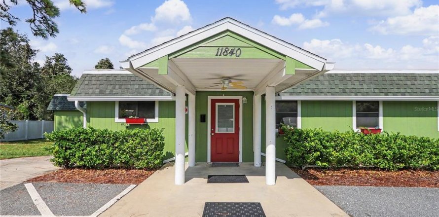 Immobilier commercial à Dunnellon, Floride 107.4 m2 № 2323281