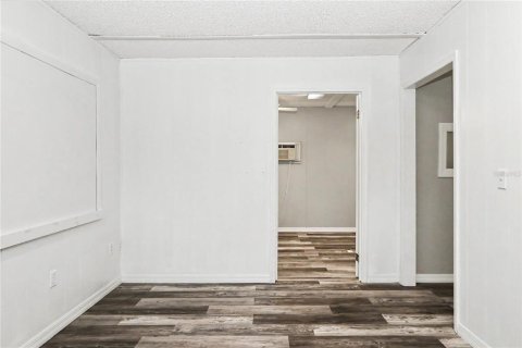 Immobilier commercial à vendre à Dunnellon, Floride: 107.4 m2 № 2323281 - photo 11