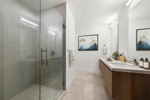 Condominio en alquiler en Coral Gables, Florida, 2 dormitorios, 123.28 m2 № 1939998 - foto 7