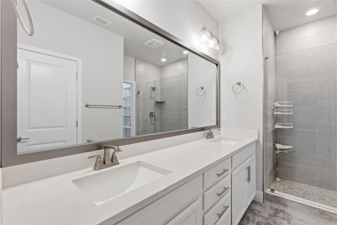 Townhouse in Tampa, Florida 3 bedrooms, 173.54 sq.m. № 2195823 - photo 27