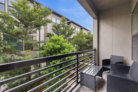 Townhouse in Tampa, Florida 3 bedrooms, 173.54 sq.m. № 2195823 - photo 22