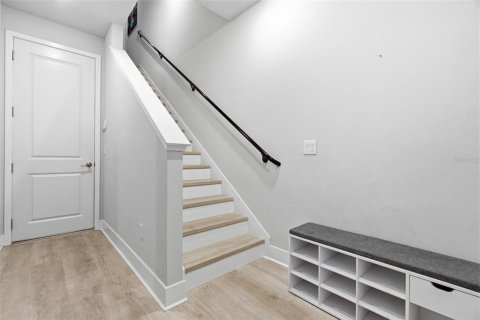 Townhouse in Tampa, Florida 3 bedrooms, 173.54 sq.m. № 2195823 - photo 5
