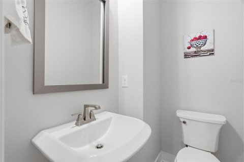 Townhouse in Tampa, Florida 3 bedrooms, 173.54 sq.m. № 2195823 - photo 15
