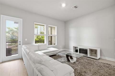 Townhouse in Tampa, Florida 3 bedrooms, 173.54 sq.m. № 2195823 - photo 21