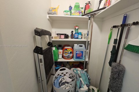 Condo in Aventura, Florida, 1 bedroom  № 1995393 - photo 4