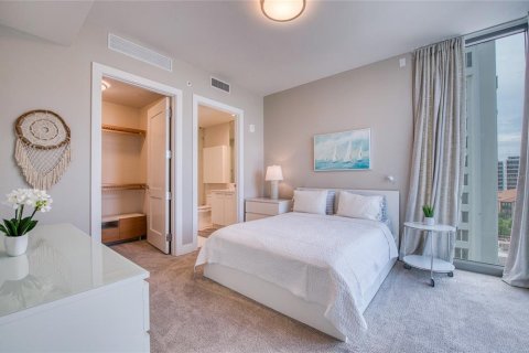 Condo in Saint Petersburg, Florida, 2 bedrooms  № 1919127 - photo 29