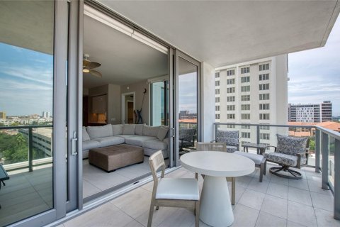 Condo in Saint Petersburg, Florida, 2 bedrooms  № 1919127 - photo 19