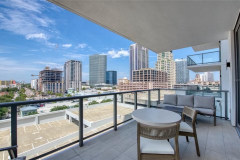 Condo in Saint Petersburg, Florida, 2 bedrooms  № 1919127 - photo 18