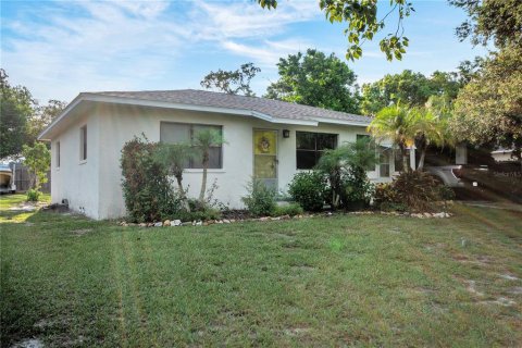 Casa en venta en Palm Harbor, Florida, 2 dormitorios, 120.4 m2 № 1852693 - foto 18