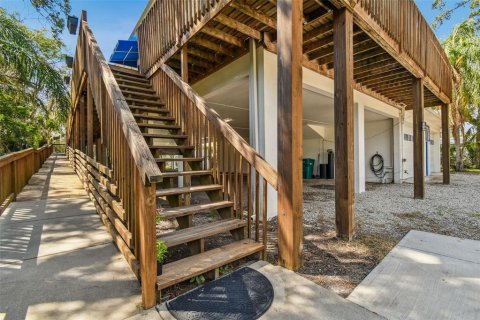 Casa en venta en Tarpon Springs, Florida, 3 dormitorios, 213.3 m2 № 1825402 - foto 8