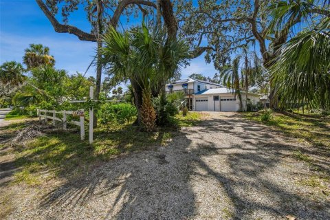 Casa en venta en Tarpon Springs, Florida, 3 dormitorios, 213.3 m2 № 1825402 - foto 5