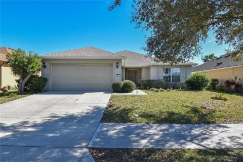 House in Ocala, Florida 2 bedrooms, 147.81 sq.m. № 2361163