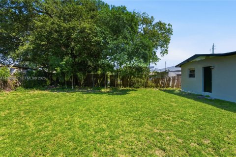 Villa ou maison à vendre à Hallandale Beach, Floride: 4 chambres, 105.07 m2 № 2050316 - photo 23