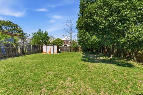 Villa ou maison à vendre à Hallandale Beach, Floride: 4 chambres, 105.07 m2 № 2050316 - photo 24