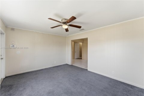 Villa ou maison à vendre à Hallandale Beach, Floride: 4 chambres, 105.07 m2 № 2050316 - photo 19