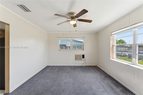 Villa ou maison à vendre à Hallandale Beach, Floride: 4 chambres, 105.07 m2 № 2050316 - photo 16