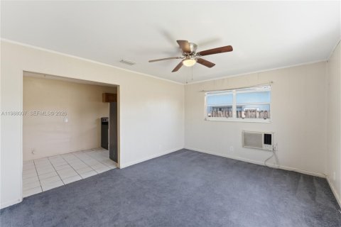 Villa ou maison à vendre à Hallandale Beach, Floride: 4 chambres, 105.07 m2 № 2050316 - photo 15