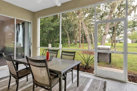 House in Plant City, Florida 4 bedrooms, 201.51 sq.m. № 2197570 - photo 22