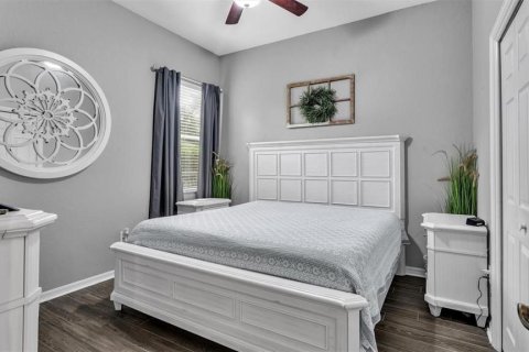 House in Plant City, Florida 4 bedrooms, 201.51 sq.m. № 2197570 - photo 20