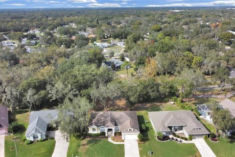 House in Plant City, Florida 4 bedrooms, 201.51 sq.m. № 2197570 - photo 27