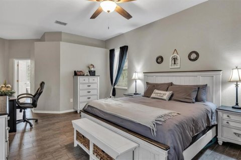 House in Plant City, Florida 4 bedrooms, 201.51 sq.m. № 2197570 - photo 7