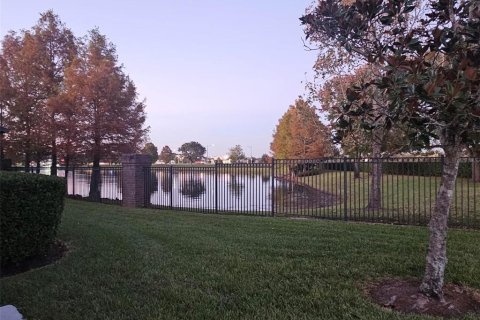 Townhouse in Orlando, Florida 2 bedrooms, 191.29 sq.m. № 2099182 - photo 24