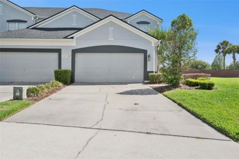 Townhouse in Orlando, Florida 2 bedrooms, 191.29 sq.m. № 2099182