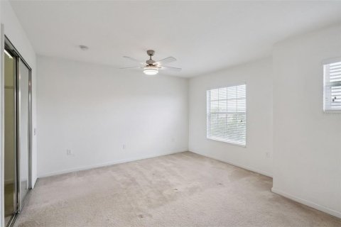 Townhouse in Orlando, Florida 2 bedrooms, 191.29 sq.m. № 2099182 - photo 13
