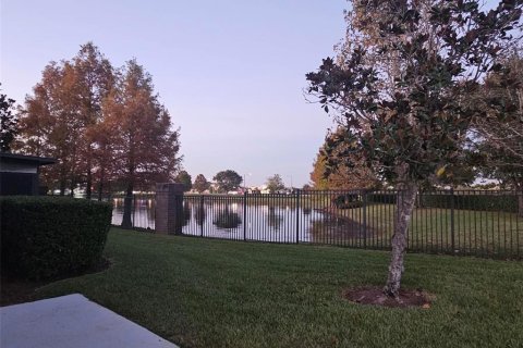 Townhouse in Orlando, Florida 2 bedrooms, 191.29 sq.m. № 2099182 - photo 25