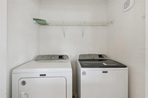 Townhouse in Orlando, Florida 2 bedrooms, 191.29 sq.m. № 2099182 - photo 18