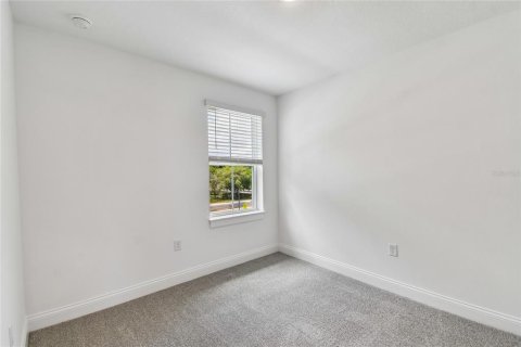Townhouse in Oviedo, Florida 4 bedrooms, 188.13 sq.m. № 2092889 - photo 23