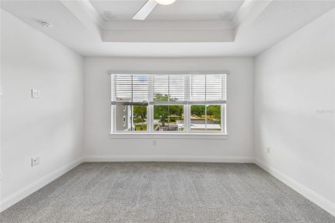 Townhouse in Oviedo, Florida 4 bedrooms, 188.13 sq.m. № 2092889 - photo 17
