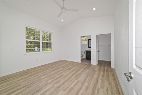 House in Ocala, Florida 3 bedrooms, 133.31 sq.m. № 1915151 - photo 9