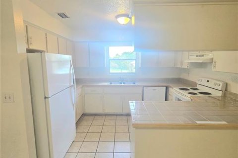 Casa en alquiler en Ocala, Florida, 3 dormitorios, 125.98 m2 № 1906862 - foto 4