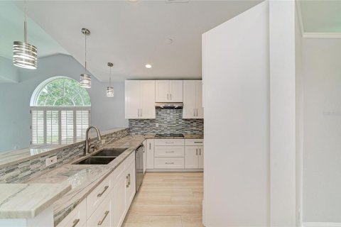 House in Sarasota, Florida 3 bedrooms, 143.72 sq.m. № 2322843 - photo 24
