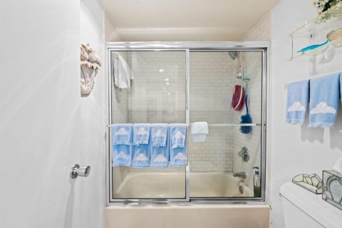 Купить кондоминиум в Помпано-Бич, Флорида 3 комнаты, 139.35м2, № 2086099 - фото 18