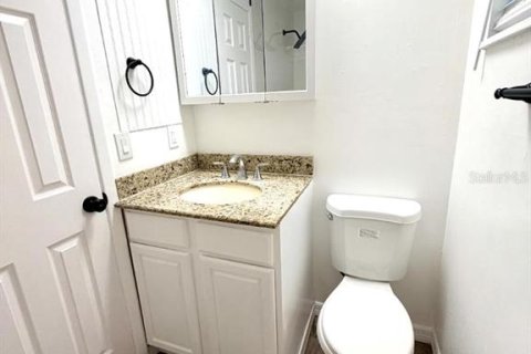 Villa ou maison à louer à New Port Richey, Floride: 23.23 m2 № 2400125 - photo 6