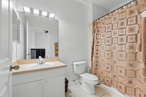 Condo in Tampa, Florida, 2 bedrooms  № 2222285 - photo 14