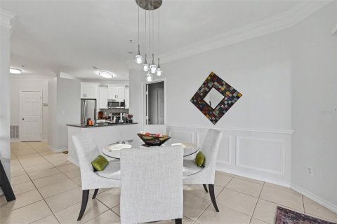 Condo in Tampa, Florida, 2 bedrooms  № 2222285 - photo 11