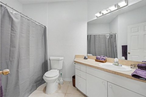 Condo in Tampa, Florida, 2 bedrooms  № 2222285 - photo 17