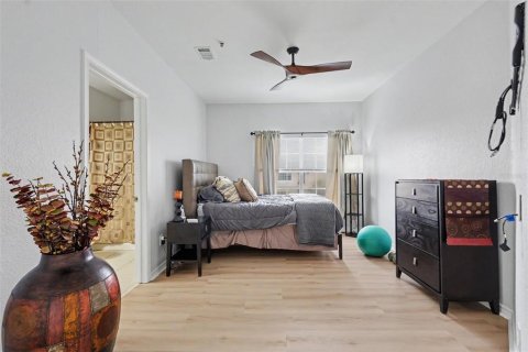 Condo in Tampa, Florida, 2 bedrooms  № 2222285 - photo 12