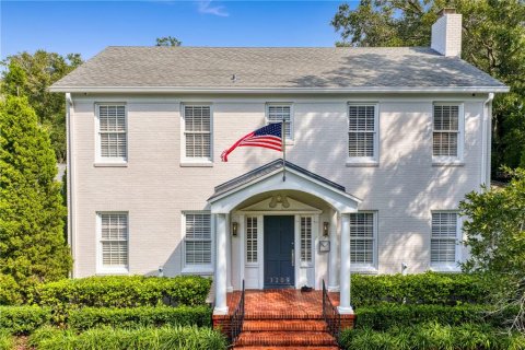 Villa ou maison à Tampa, Floride 4 chambres, 246.1 m2 № 2412535