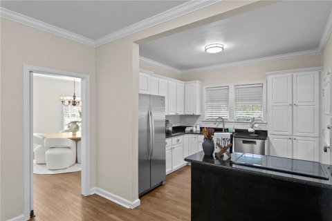 Villa ou maison à vendre à Tampa, Floride: 4 chambres, 246.1 m2 № 2412535 - photo 25